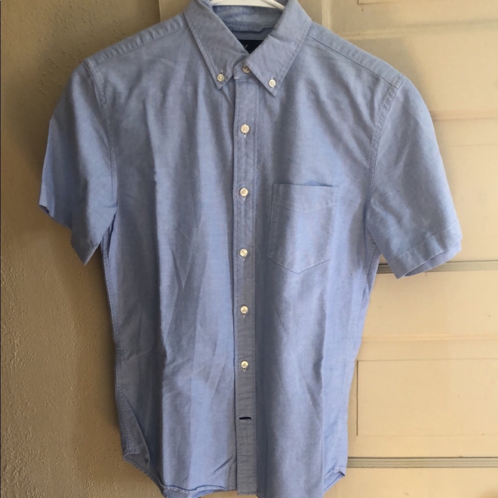 American eagle button up